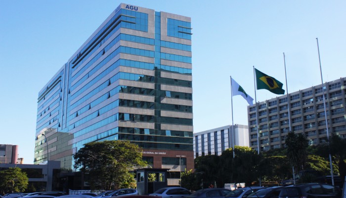 AGU abre consulta pública sobre atuação de órgão contra desinformação