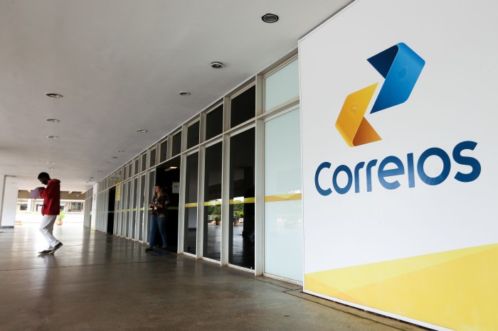 Correios reestrutura carteira de imóveis abandonados