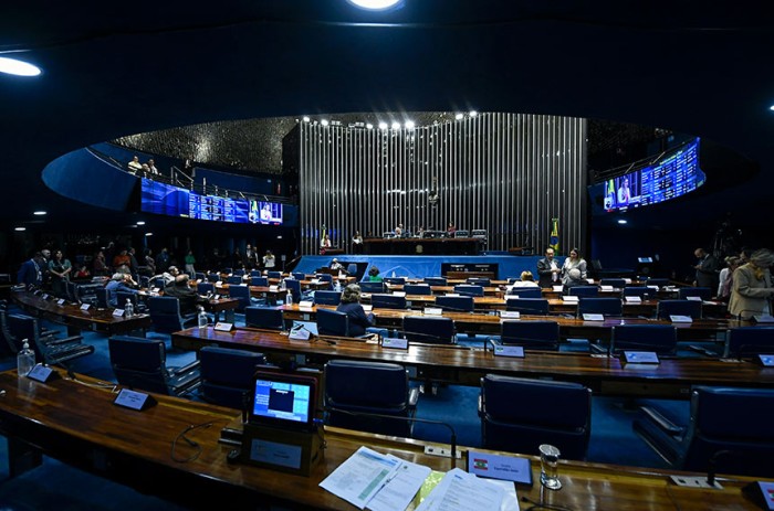 Projeto de incentivo ao calcário agrícola volta a comissões do Senado