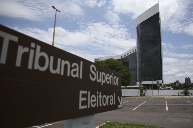 Ministro do TSE manda remover áudio falso de Aldo Rebelo contra Lula