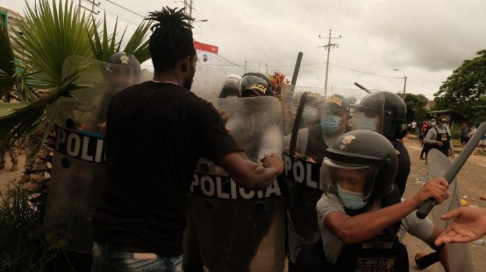 Seminário discute proteção legislativa a ativistas de direitos humanos no Brasil