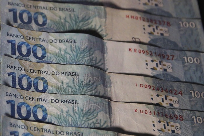 Caixa antecipa em um mês distribuição dos lucros do FGTS