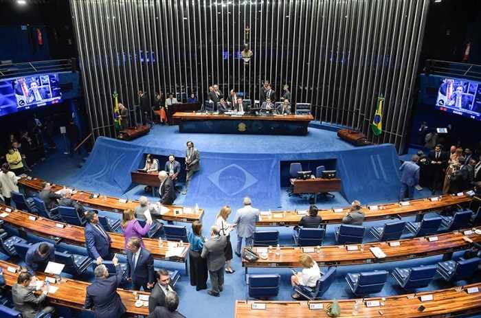 Divulgação de estoques de remédios nas farmácias do SUS vai a Plenário na quinta