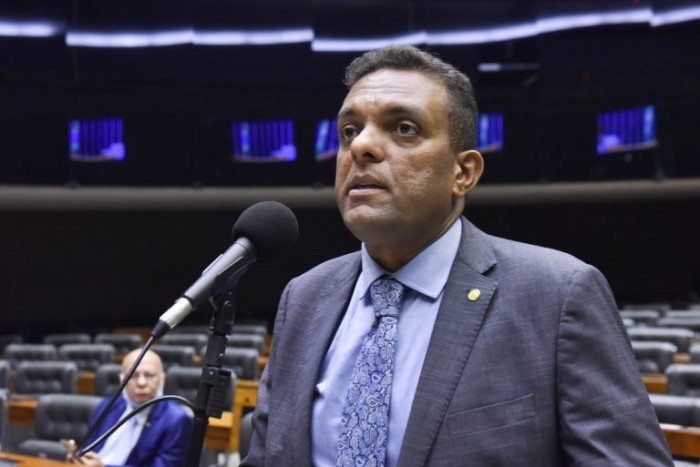 Comissão aprova remuneração total da atleta na gravidez e até cinco meses após o parto