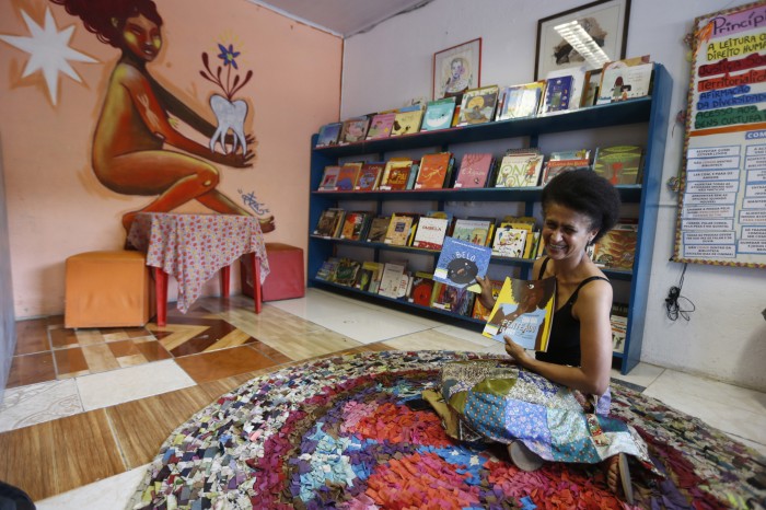 Bibliotecas comunitárias buscam ecoar diversidade e formar leitores
