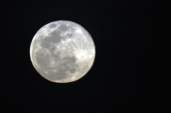 Noite desta quarta-feira terá Superlua Azul