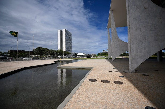 Nova lei do impeachment será debatida pela CCJ nesta quarta