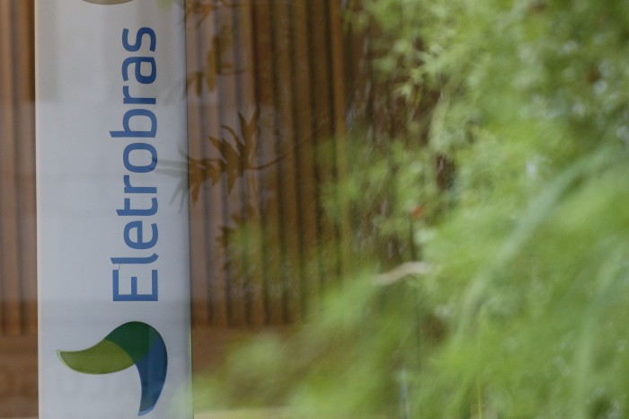 Eletrobras suspende desligamentos de PDV por decisão da Justiça