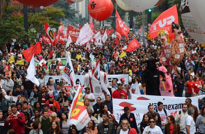 IBGE aponta que 9,2% das pessoas ocupadas são sindicalizadas