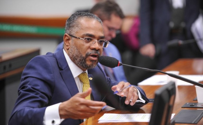 Comissão aprova obrigatoriedade de primeiros socorros em unidades geriátricas de referência