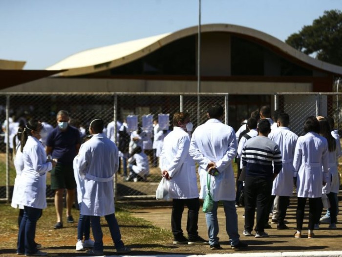 Comissão de Educação realiza audiência para debater o Revalida