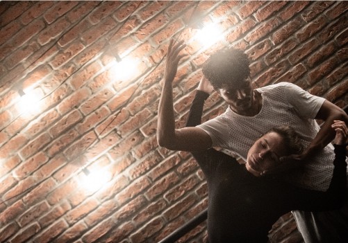 Teatro Cacilda Becker, no Rio, recebe espetáculo e oficina do Coletivo Cultive neste final de semana