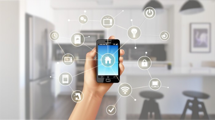 De cada 100 brasileiros, 87 usavam internet em 2022, aponta IBGE