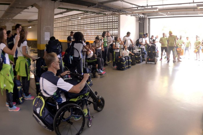 Atletas do goalball e do halterofilismo do Time SP embarcam para o Parapan no Chile