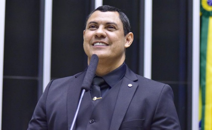 Comissão aprova uso de endereço funcional por policiais que forem processados