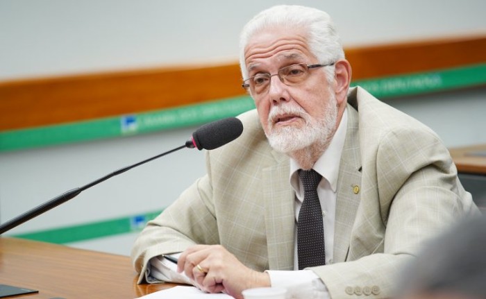 Comissão aprova projeto que exige análise periódica da qualidade do ar em prédio público