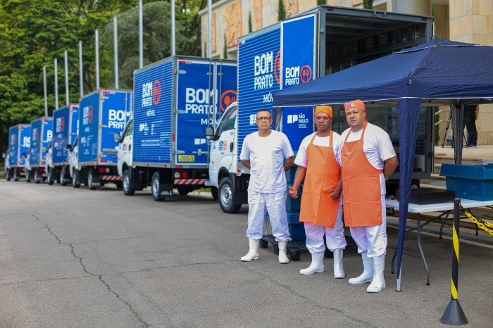 Dez novos veículos ampliam serviço móvel do Bom Prato em oito cidades