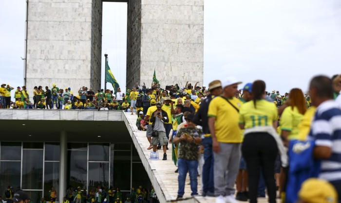 PF cumpre mandados de prisão preventiva na Operação Lesa Pátria