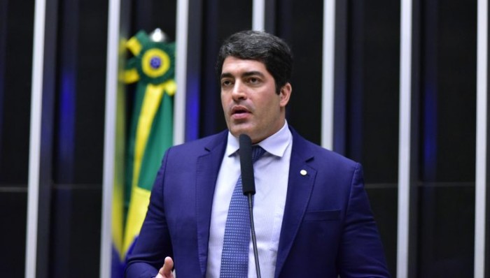 Comissão aprova subsídio para conectar usuário de baixa renda à rede de energia elétrica