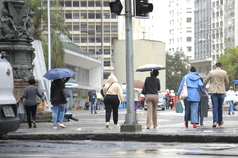 Tempo permanece chuvoso no Rio de Janeiro até o domingo de eleições