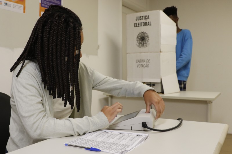 Confira o que eleitor precisa saber para ir às urnas neste domingo