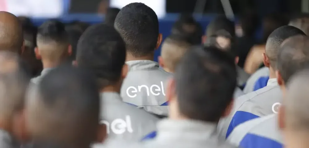 Enel São Paulo reforça equipe com a contratação de 1,2 mil profissionais e programa de capacitação para jovens eletricistas