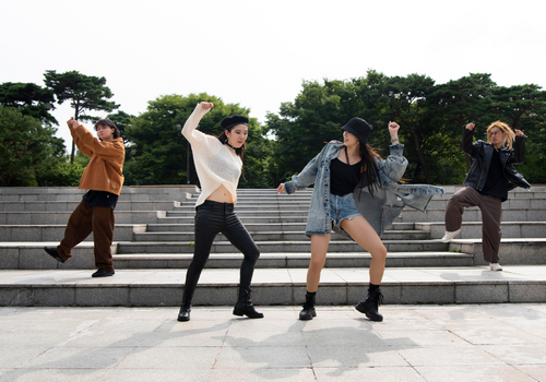 Teatro Cacilda Becker, no Rio, recebe concurso de dança K-pop, no domingo (16)