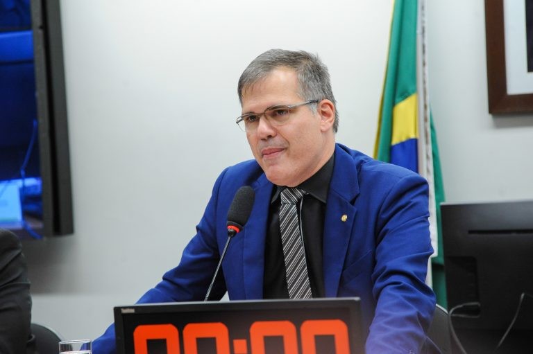 Comissão aprova possibilidade de prisão preventiva de agressor de mulher que descumpra medidas protetivas
