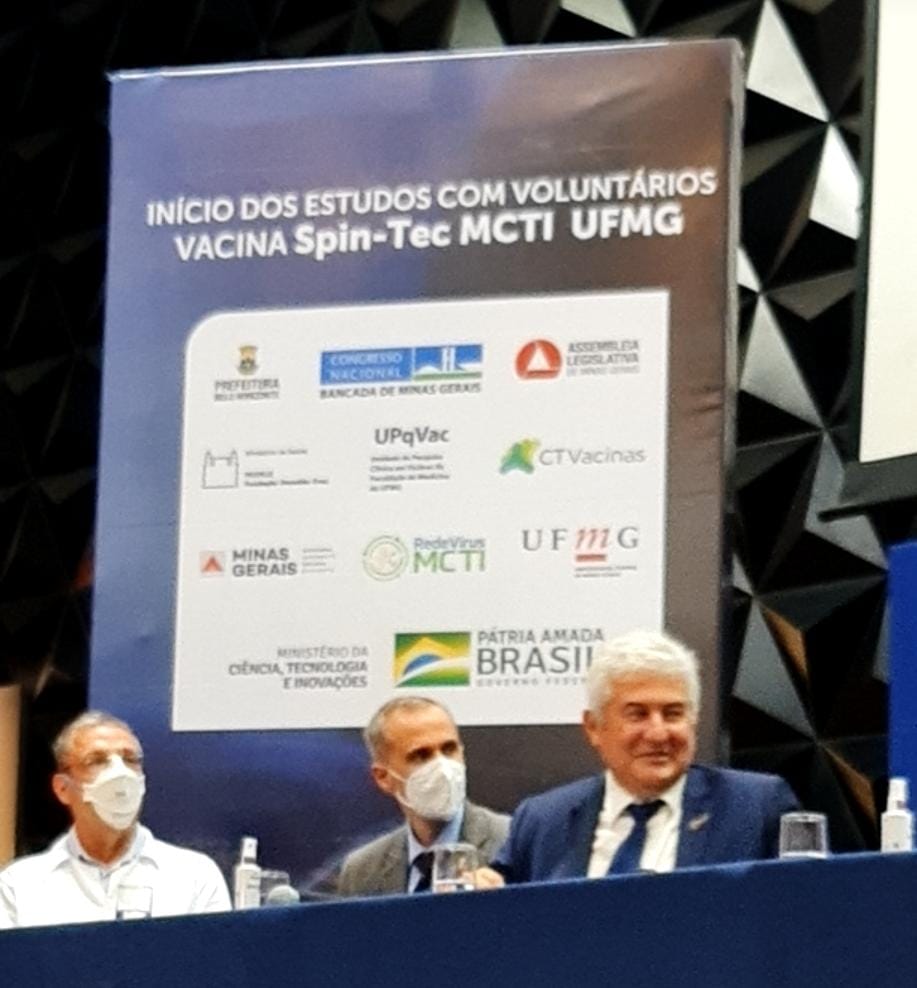 Senador Astronauta assiste início de estudos clínicos de vacina brasileira