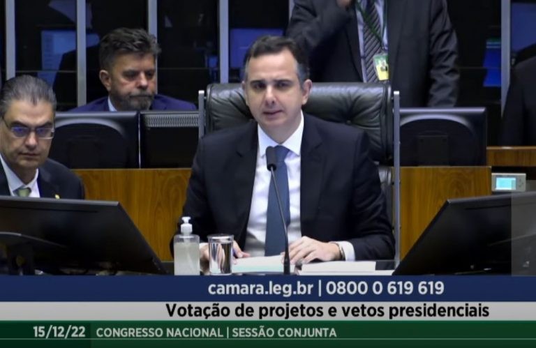 Deputados e senadores analisarão dois vetos em separado; acompanhe