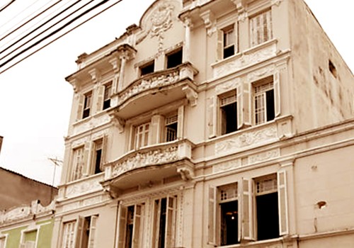 Funarte assina parceria com o Sesc São Paulo para retorno do Teatro Brasileiro de Comédia