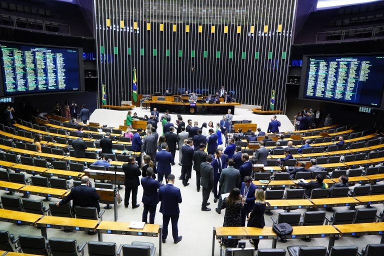 Câmara pode votar acordos internacionais nesta quinta-feira