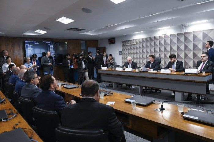Frente parlamentar aposta em harmonia das matrizes energéticas em prol do consumidor