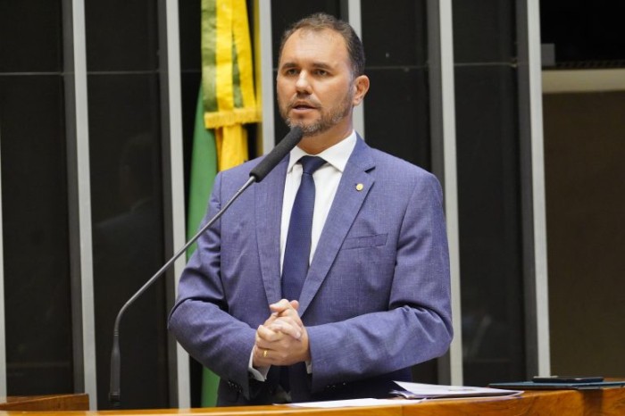 Comissão de Educação elege Moses Rodrigues como presidente
