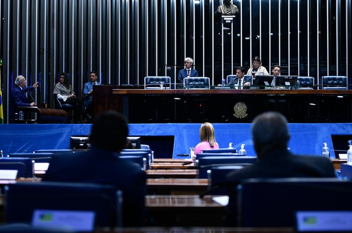 Projeto que obriga comprovação de descanso do solo volta à CRA