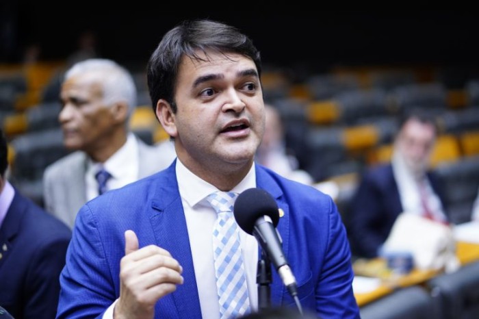 Proposta determina que somente juiz pode conceder fiança para agressor de mulher