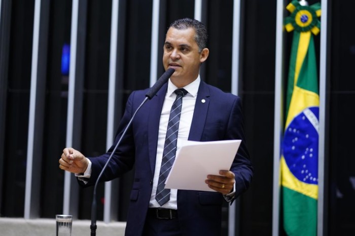 Projeto corrige pela inflação o limite de benefício fiscal em carros novos para as pessoas com deficiência