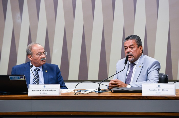 Comissão sobre a Situação dos Yanomami reúne representantes do Executivo