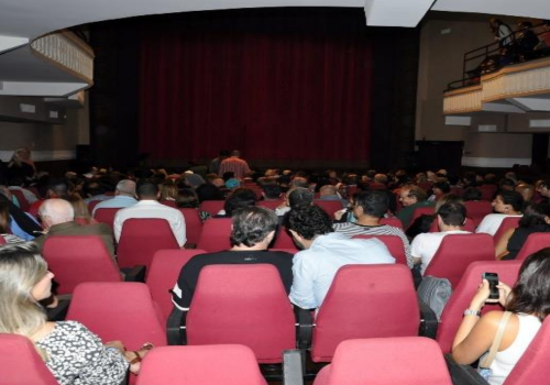 Funarte divulga a lista de outorgas para o Teatro Dulcina referente ao mês de maio