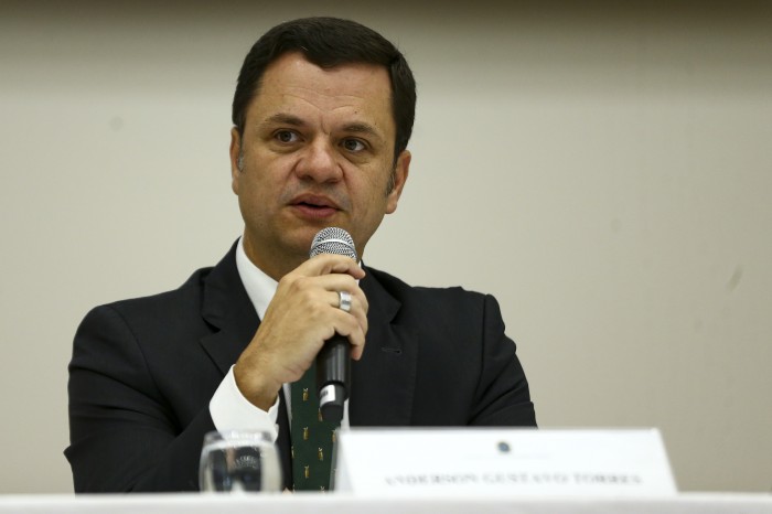 PF investiga interferência de Anderson Torres no 2º turno de eleições